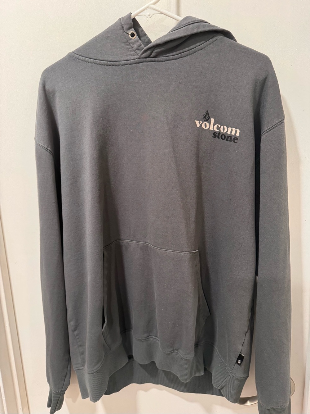 Volcom Men’s Slate Gray Pullover Hoodie with Stone Logo